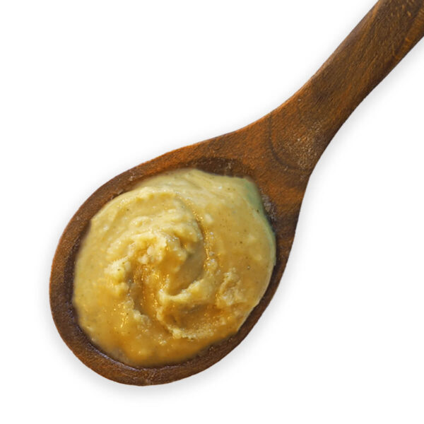 Hanfnussbutter auf Löffel